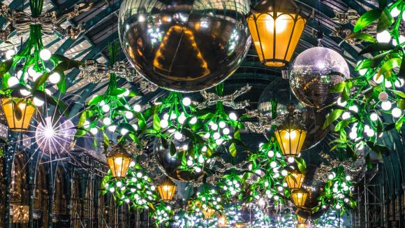 ロンドンはクリスマス一色の装いに！ - SakuTomoCh-BLOG